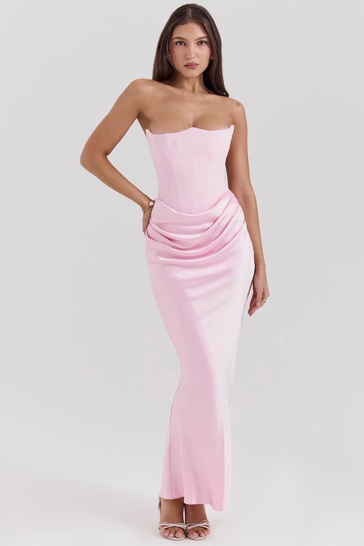 Full-length strapless corset maxi dress, ideal for a refined and formal special occasion.