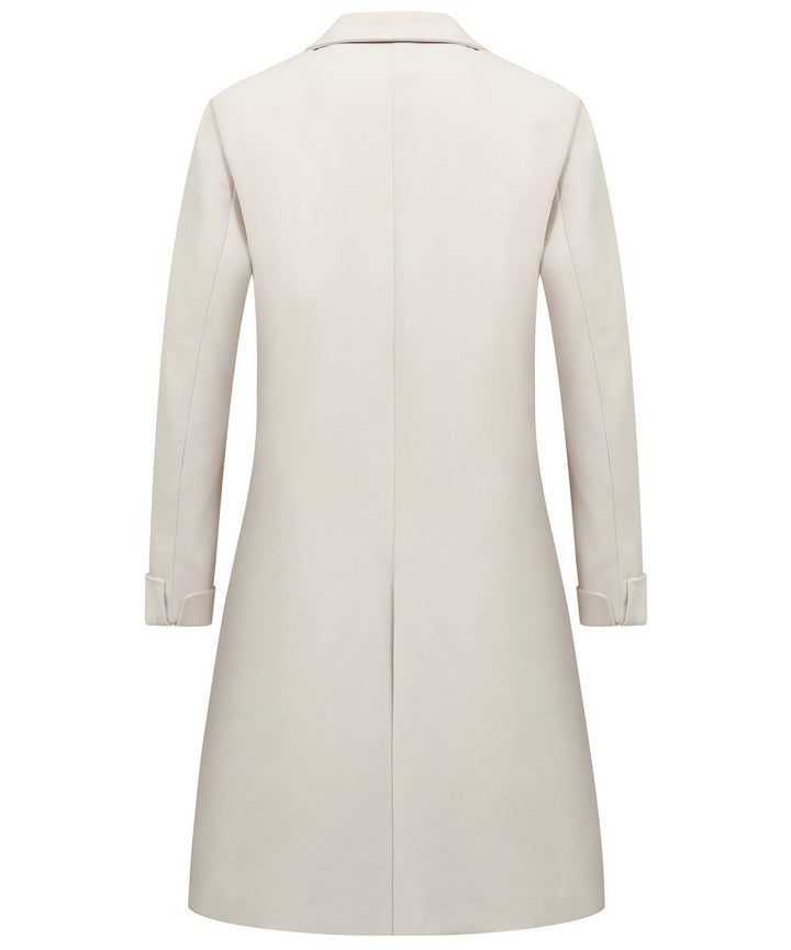 Women's classic white trench coat with a double-breasted design, ideal for an elegant fall look.
