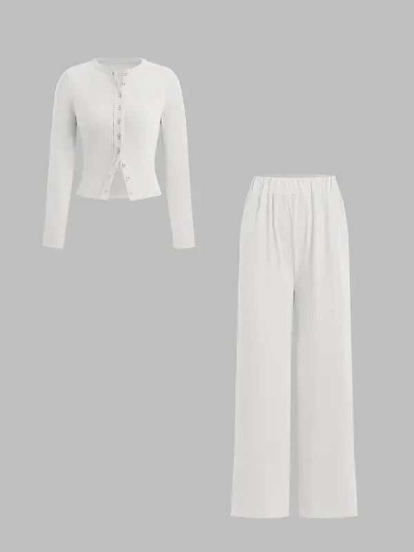 Stylish women's comfort lounge set, a versatile knit two-piece for relaxed living