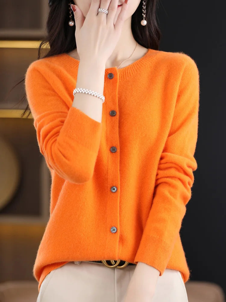 Women's classic O-neck sweater, 100% merino wool fine-knit for ultimate comfort and style