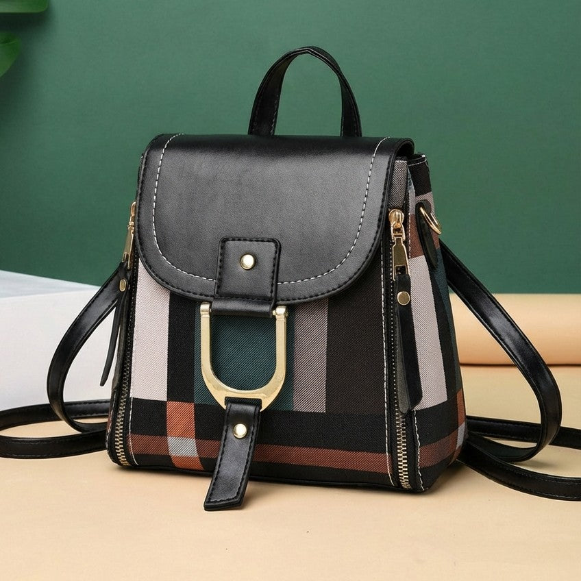 Black elegant women's crossbody handbag, a timeless and essential shoulder bag
