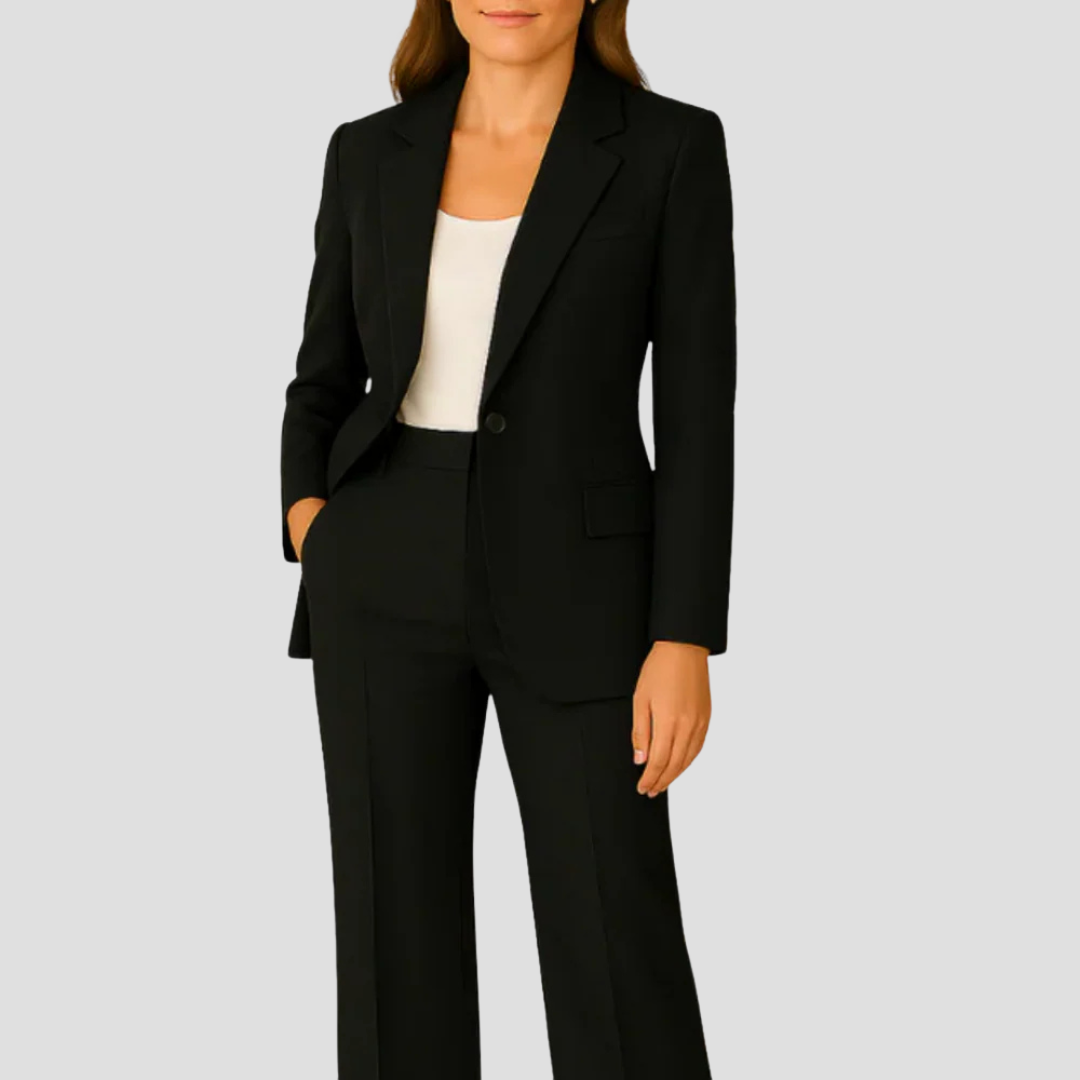 Classic women's single-breasted pant suit. Tailored two-piece set, perfect for business and formal occasions.