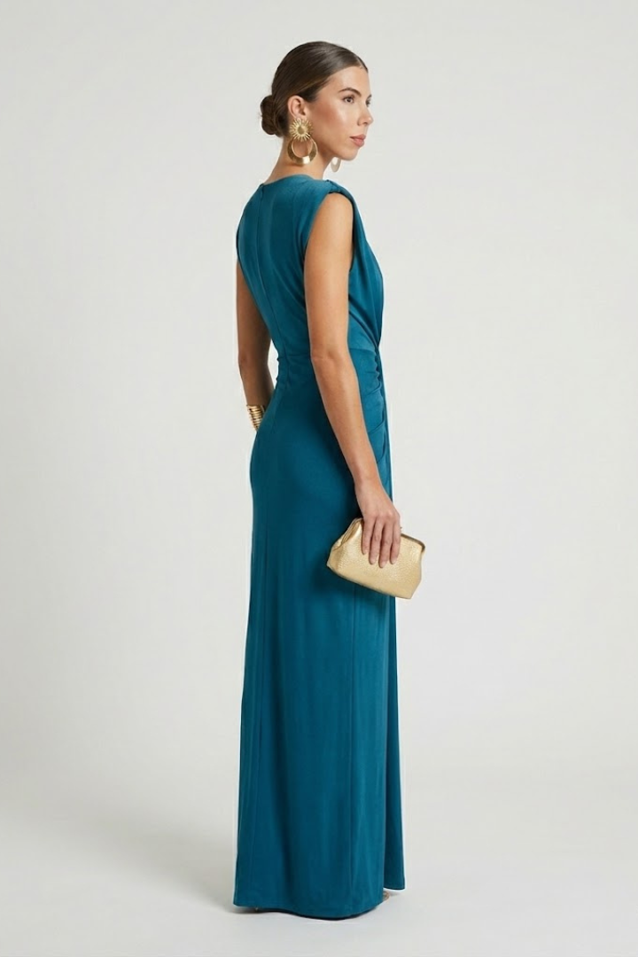 Women's elegant pleated maxi dress, ideal as a formal evening gown or versatile occasion wear.