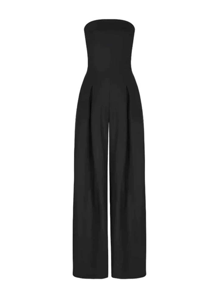 Stylish women's strapless wide-leg party jumpsuit, offering a tailored fit for an elegant evening look.