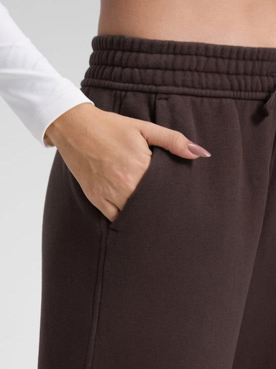 Women's elegant wide leg pants with a comfortable high waist, suitable for versatile styling