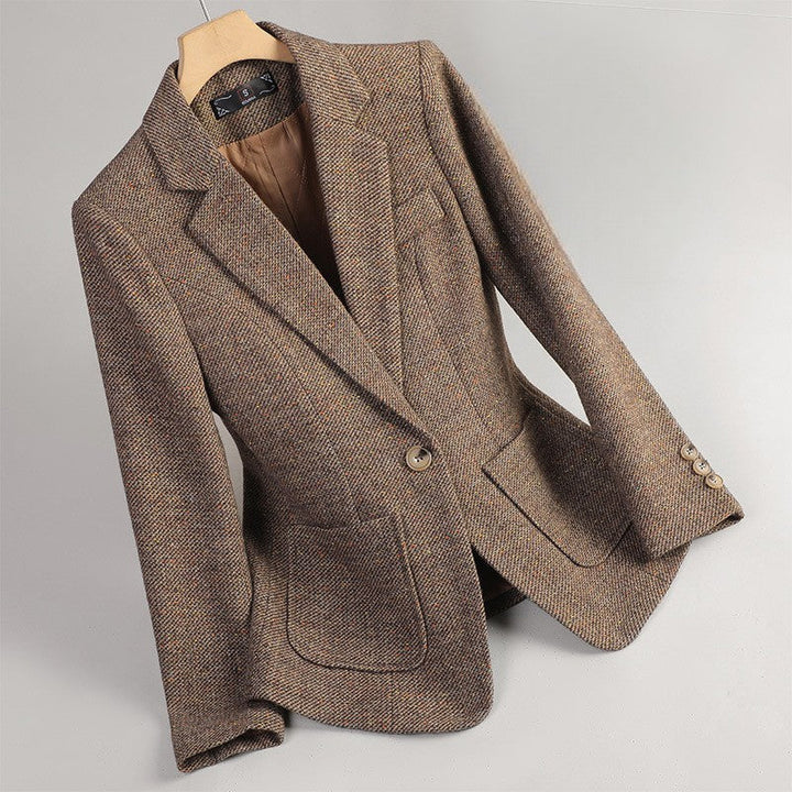 Tailored wool blend tweed blazer for women, an elegant jacket with professional styling and chic details
