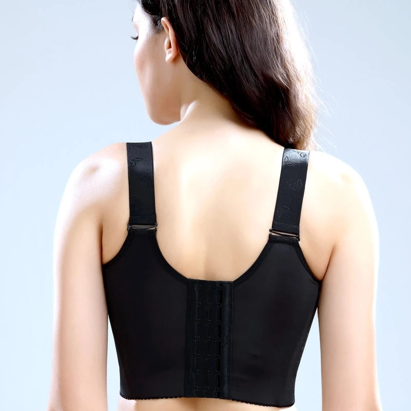 Soft floral lace front closure bra for women, providing ultimate comfort and easy wear everyday lingerie.