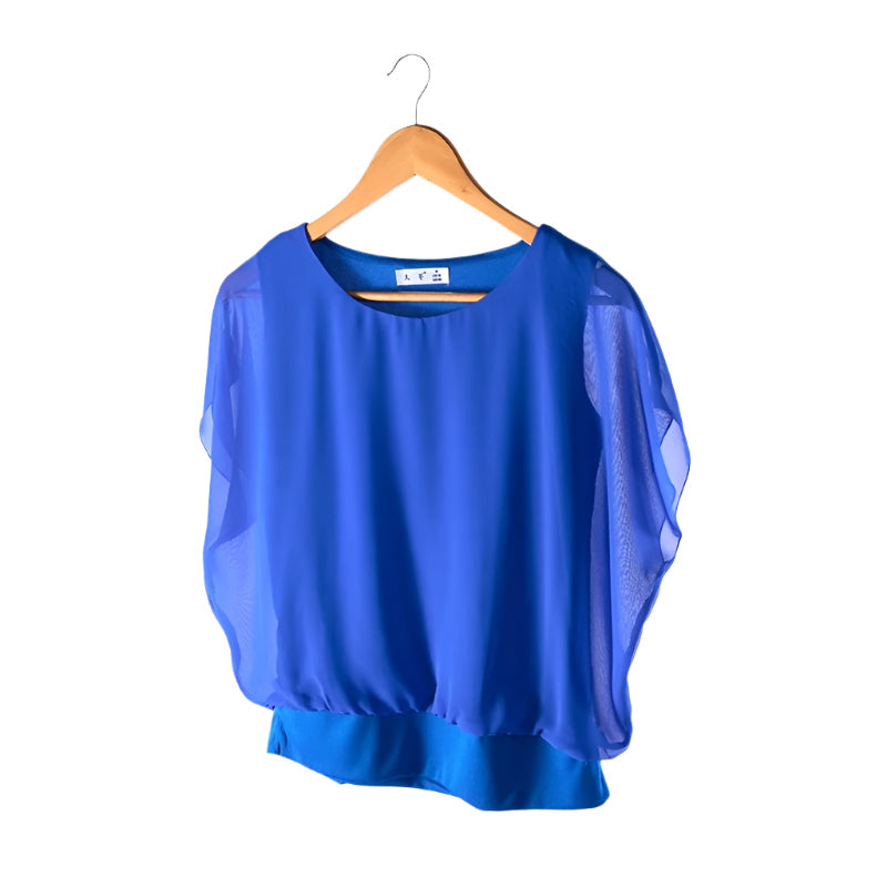 Flowy batwing sleeve women's blouse, comfortable & versatile for casual chic style.
