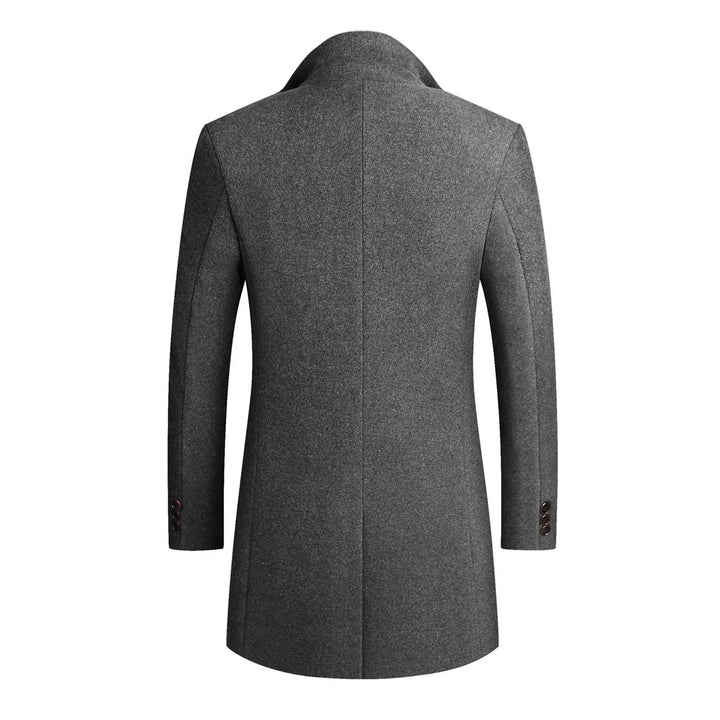 Close-up of a men's tailored notch lapel trench coat, showcasing premium fabric and precise stitching for smart events.