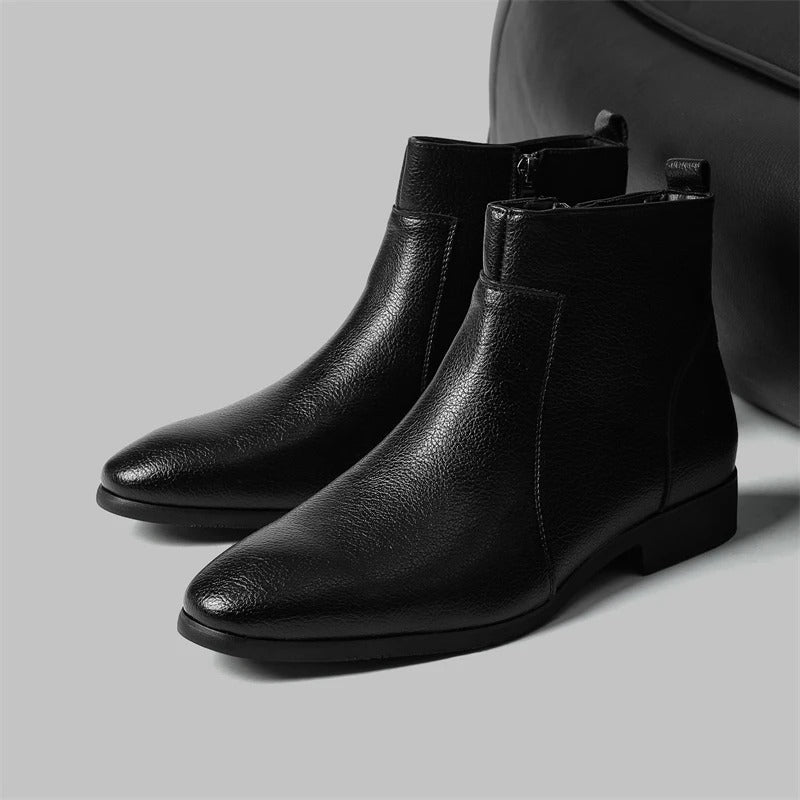 Durable and chic men's leather ankle boots with side zipper, a must-have for modern gentlemen