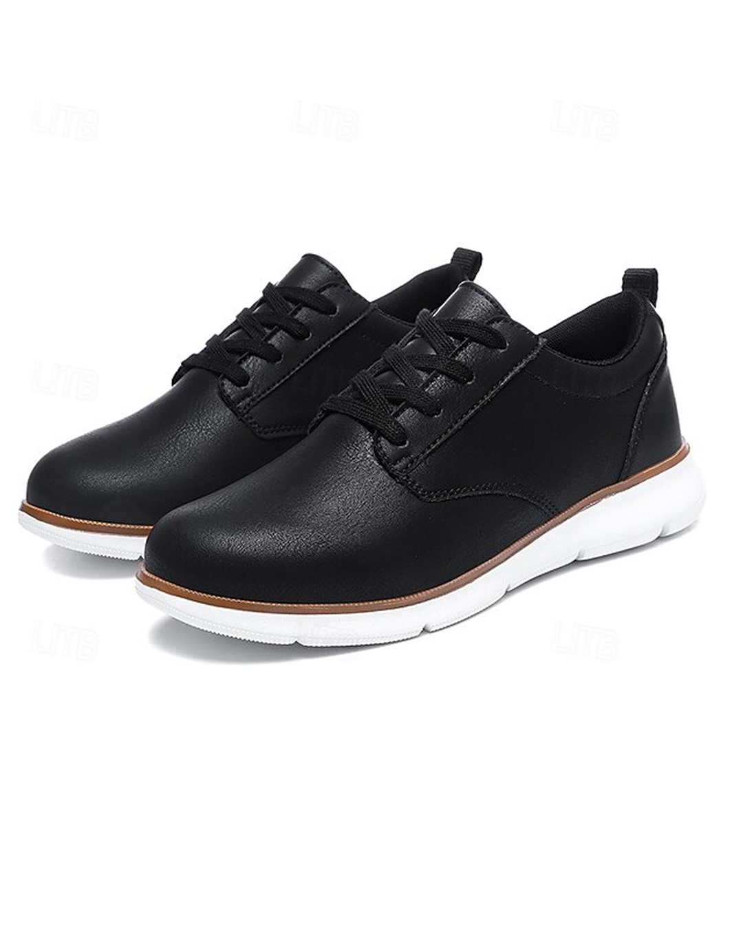 Men's black leather sneakers, casual and comfortable, with classic lace-up design for everyday wear.