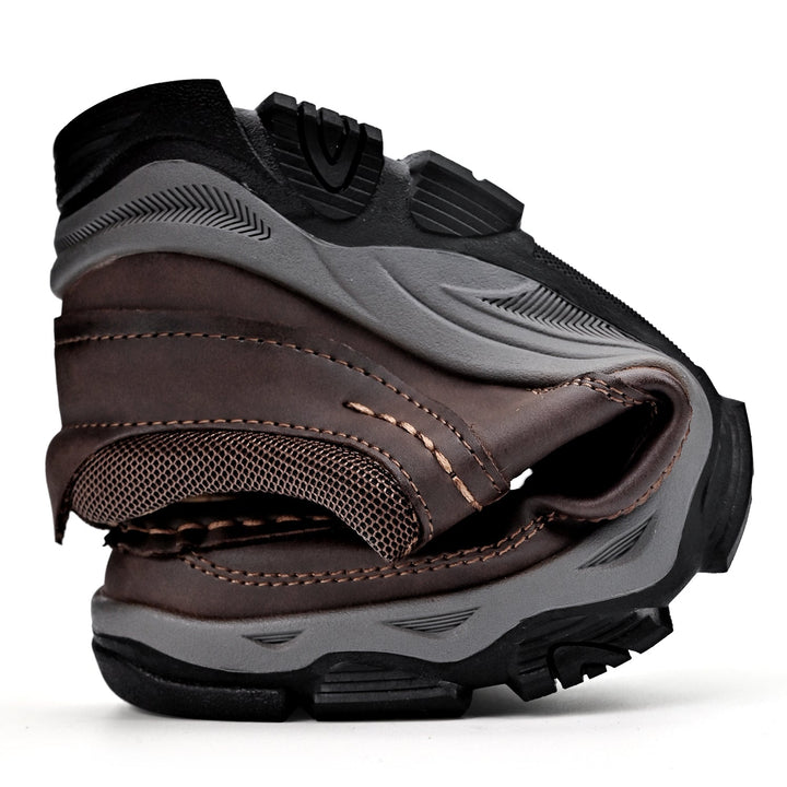 Ergonomic design of men's orthopedic loafers, featuring arch support for healthy foot alignment