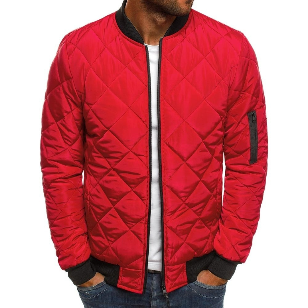 Lightweight men's quilted jacket in a neutral color, perfect for layering and everyday urban outerwear
