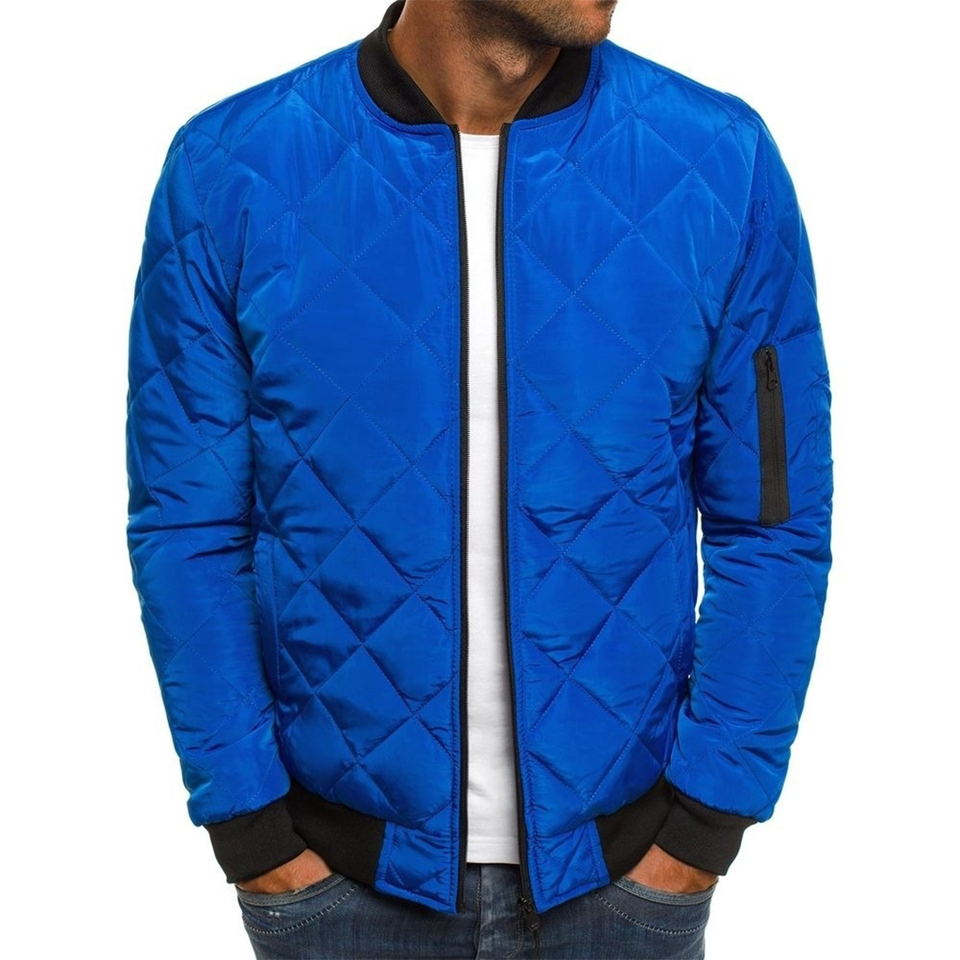 Detail shot of the collar and zipper on a black quilted men's jacket, a key feature of this urban coat