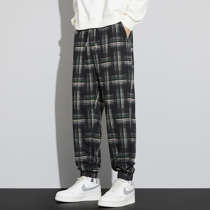 Relaxed fit men's plaid check trousers, ideal casual pants with blue & red pattern