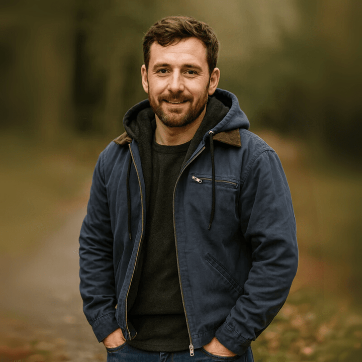 Close-up of the soft fleece fabric and zipper detail on a men's casual hooded jacket