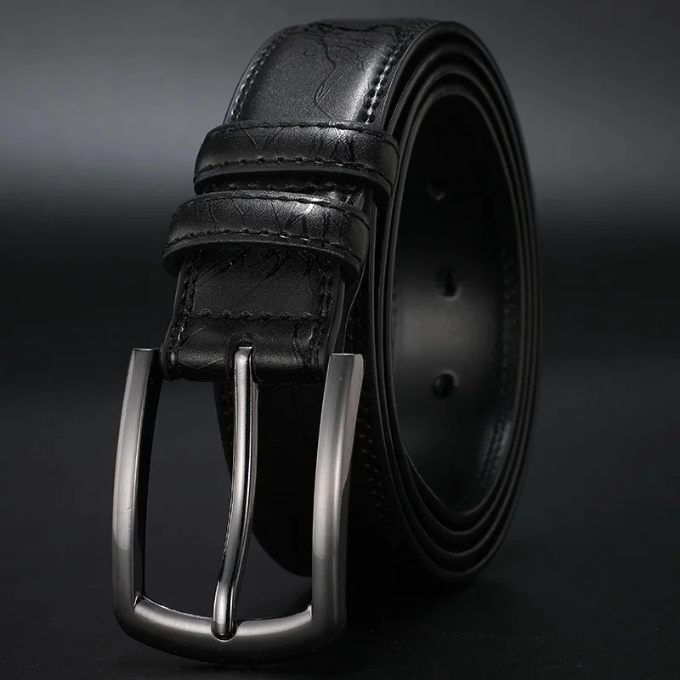 Everyday men's belt crafted from durable cowhide leather, showcasing a sophisticated gunmetal buckle.