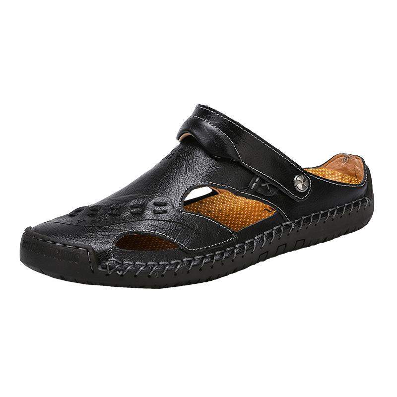 Men's robust leather sandals, breathable and casual, built for lasting comfort