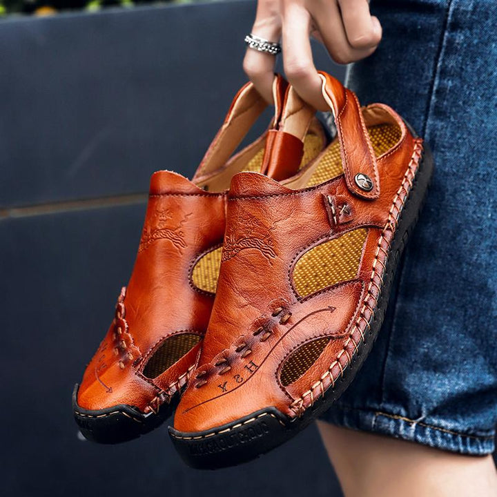 Men's comfortable and breathable genuine leather sandals, ideal for warm climates
