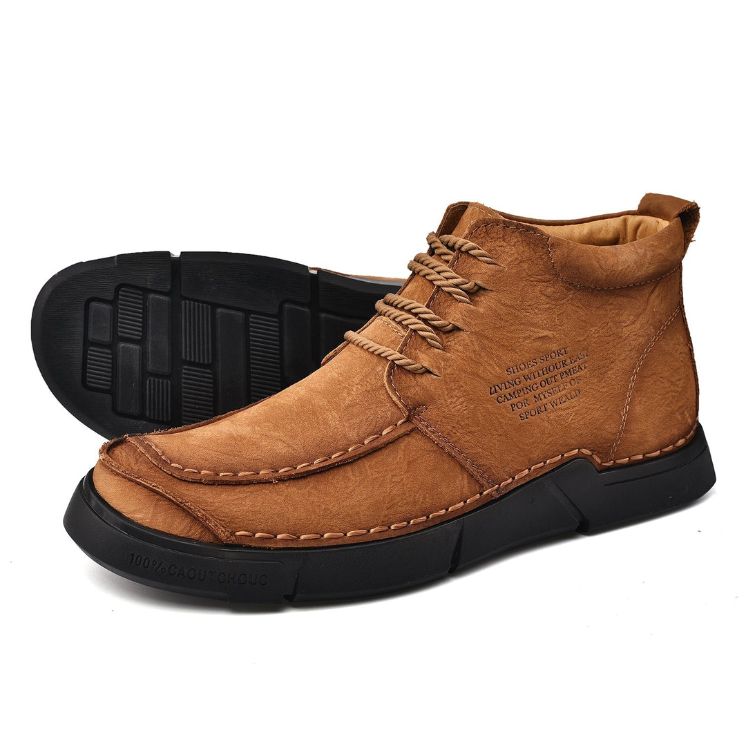 High-top men's leather boots, orthopedic comfort ensures all-day wear in cold weather.