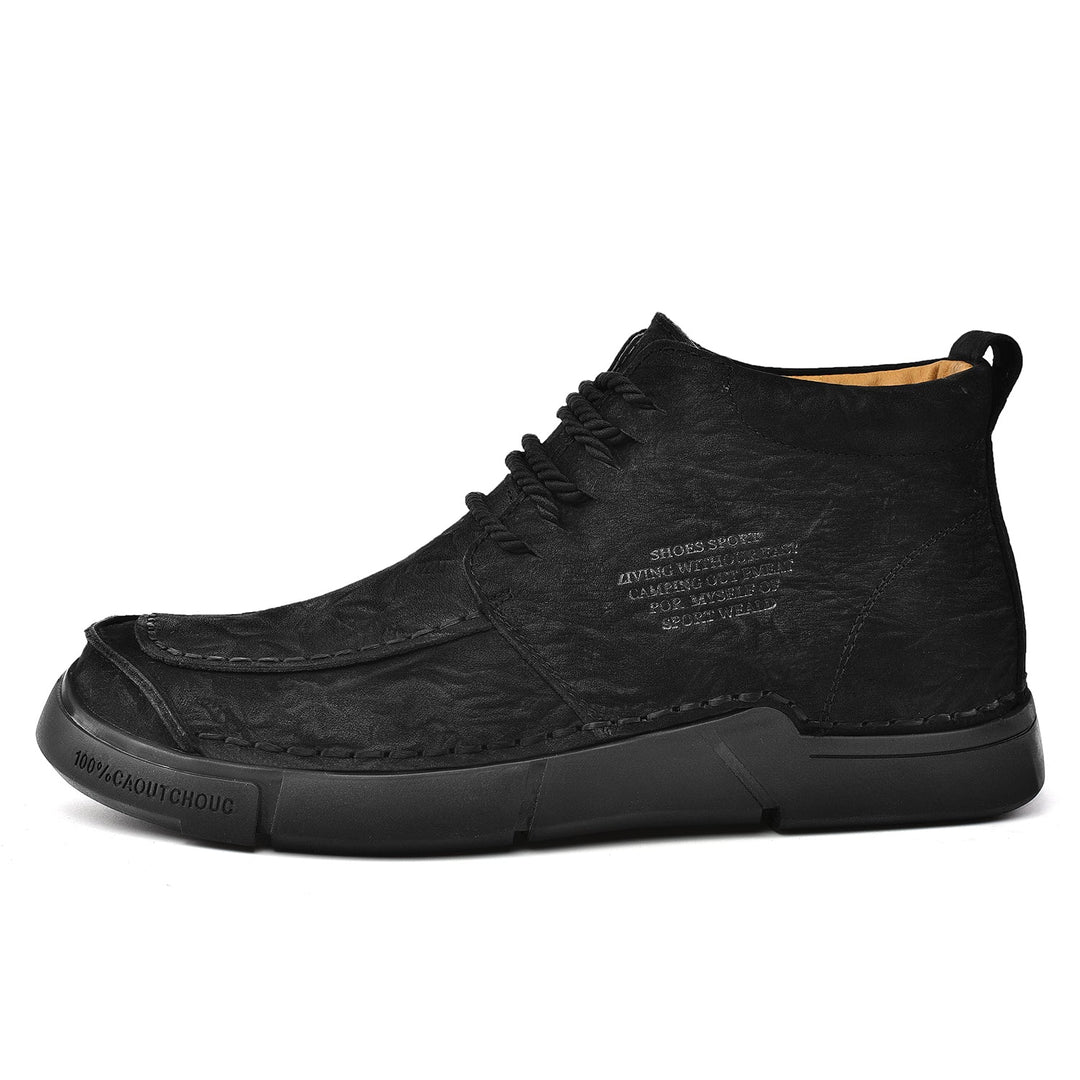Stylish men's casual leather high-top boots, built for winter durability and soft walking.