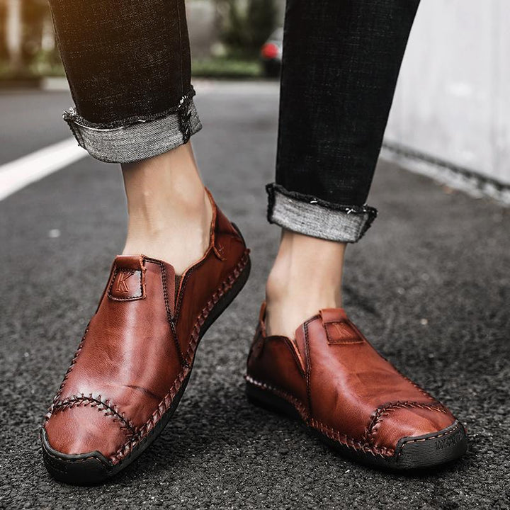 Stylish men's genuine leather casual shoes, hand-stitched and equipped with a comfortable soft sole