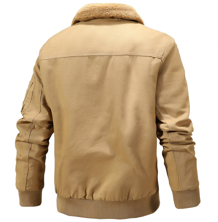 Lightweight men's jacket with zippered pockets, ideal for outdoor activities and autumn casual wear.