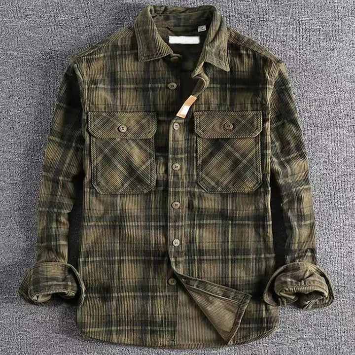 Men's casual plaid flannel shirt, long sleeve button-up, perfect for winter wear & everyday fashion.
