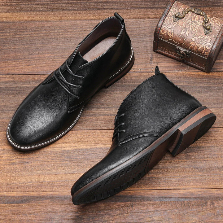 Stylish men's black chukka boots, perfect ankle boots for versatile everyday footwear.