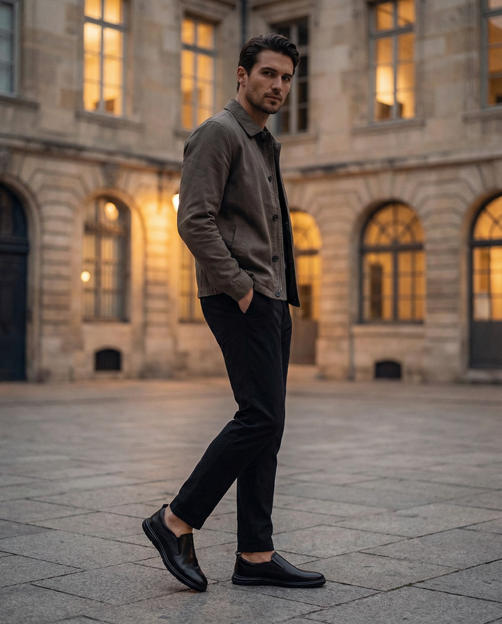 Stylish men's slip-on loafers made of soft leather, offering both comfort and classic appeal.