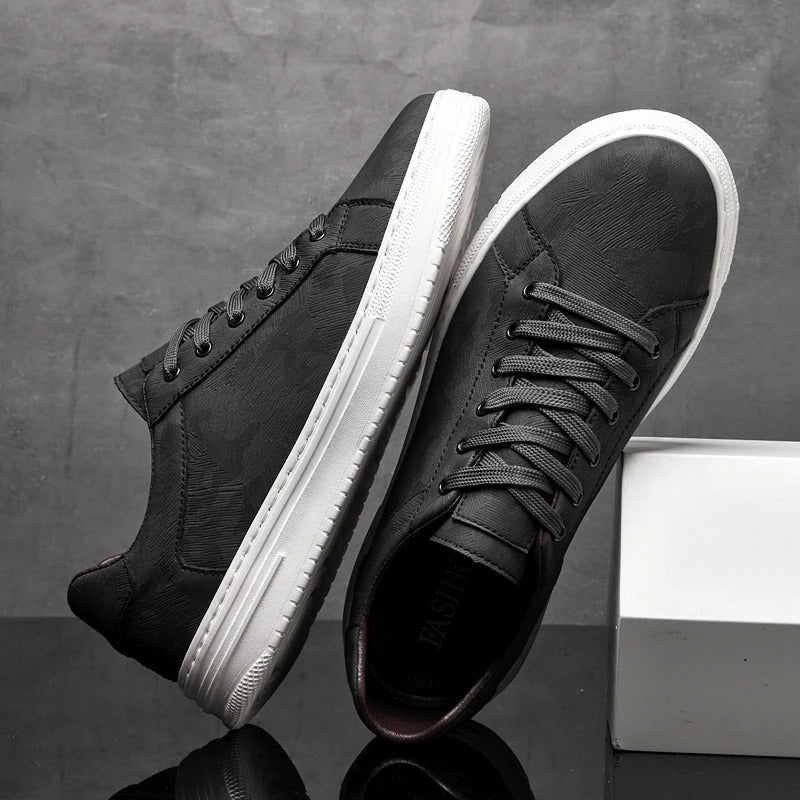 Men's casual leather sneakers in a range of colors, emphasizing comfort and classic design.