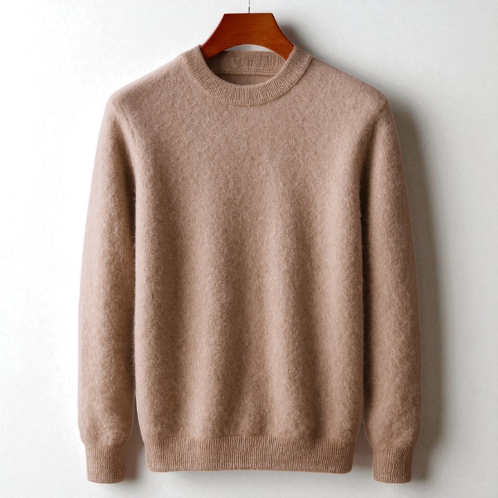 Men's classic crewneck sweater in soft cashmere blend, ideal for luxury winter fashion