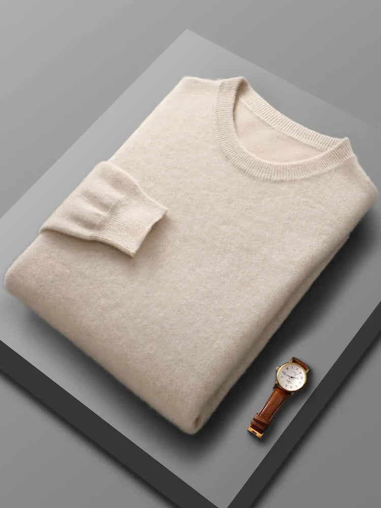 Warm long-sleeve men's merino wool crew neck sweater, ideal for winter fashion and comfort.