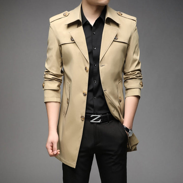 Sophisticated men's lightweight trench coat with single-breasted closure, autumn and spring jacket