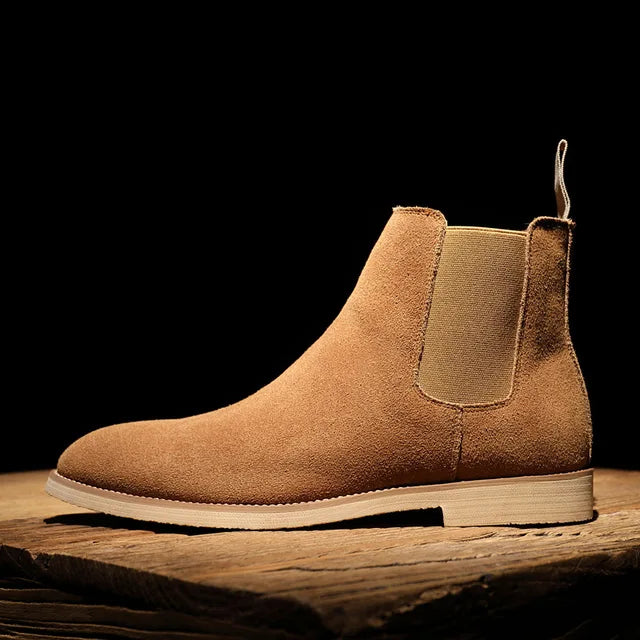 Comfortable men's slip-on Chelsea boots, perfect for everyday classic fashion.