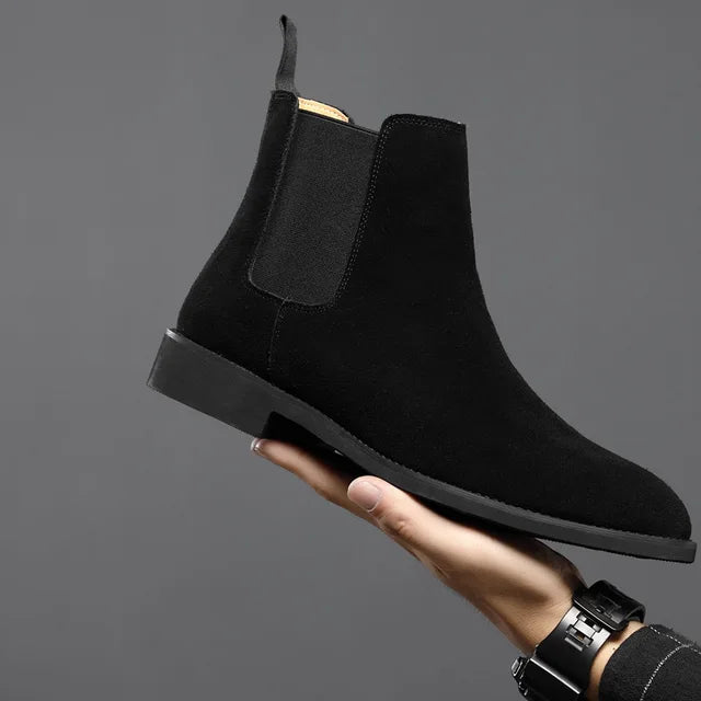 Essential men's classic Chelsea boots, offering timeless appeal and slip-on ease.
