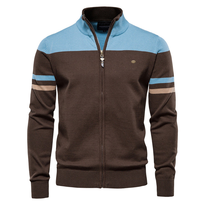 Men's fashion: colorblock zip-up cardigan sweater paired with a t-shirt, casual and stylish.