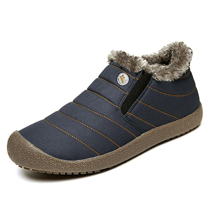 Men's cozy cotton snow boots, classic winter style, comfortable for outdoor wear