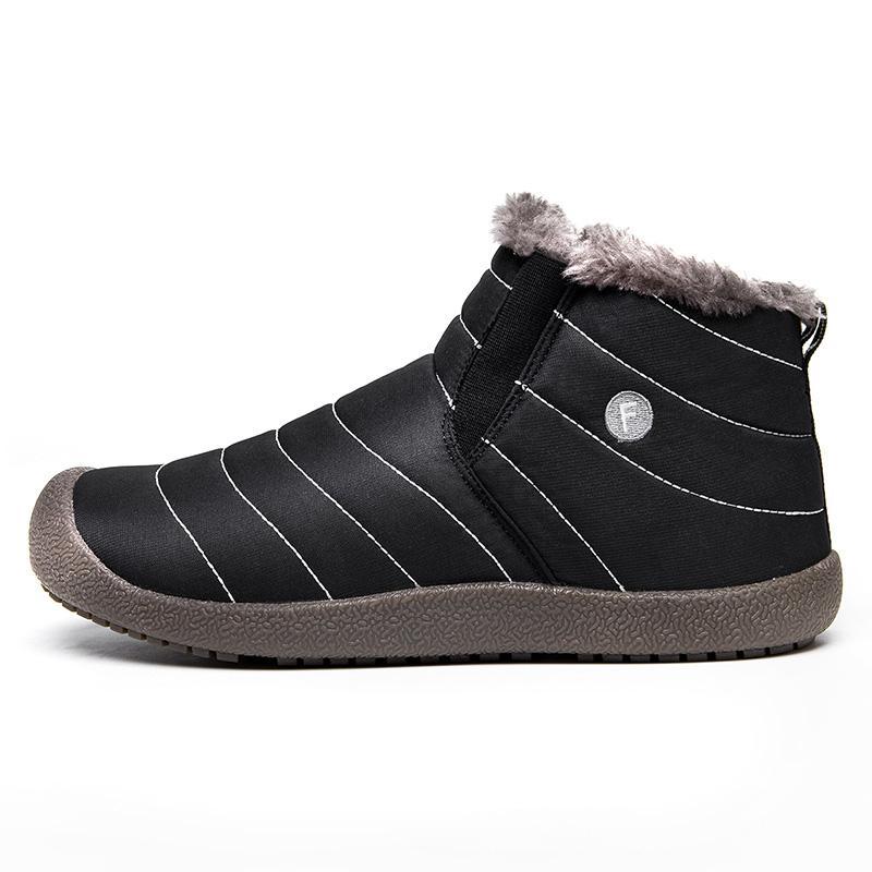 Casual men's boots made of cotton, faux fur lined for ultimate coziness in snow