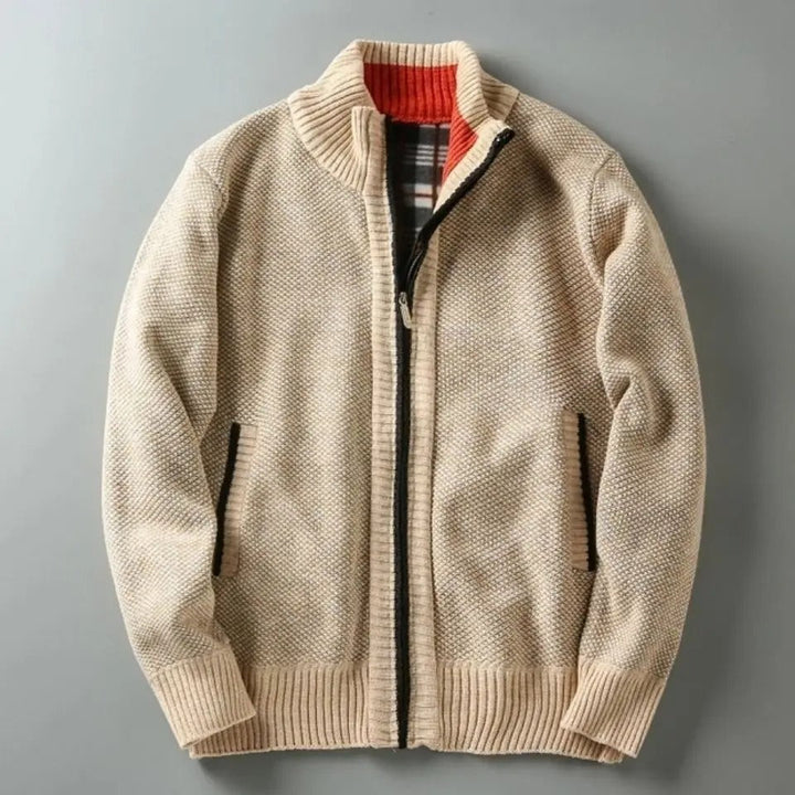 Warm men's Cumberland fleece-lined jacket, ideal for casual wear and outdoor versatility