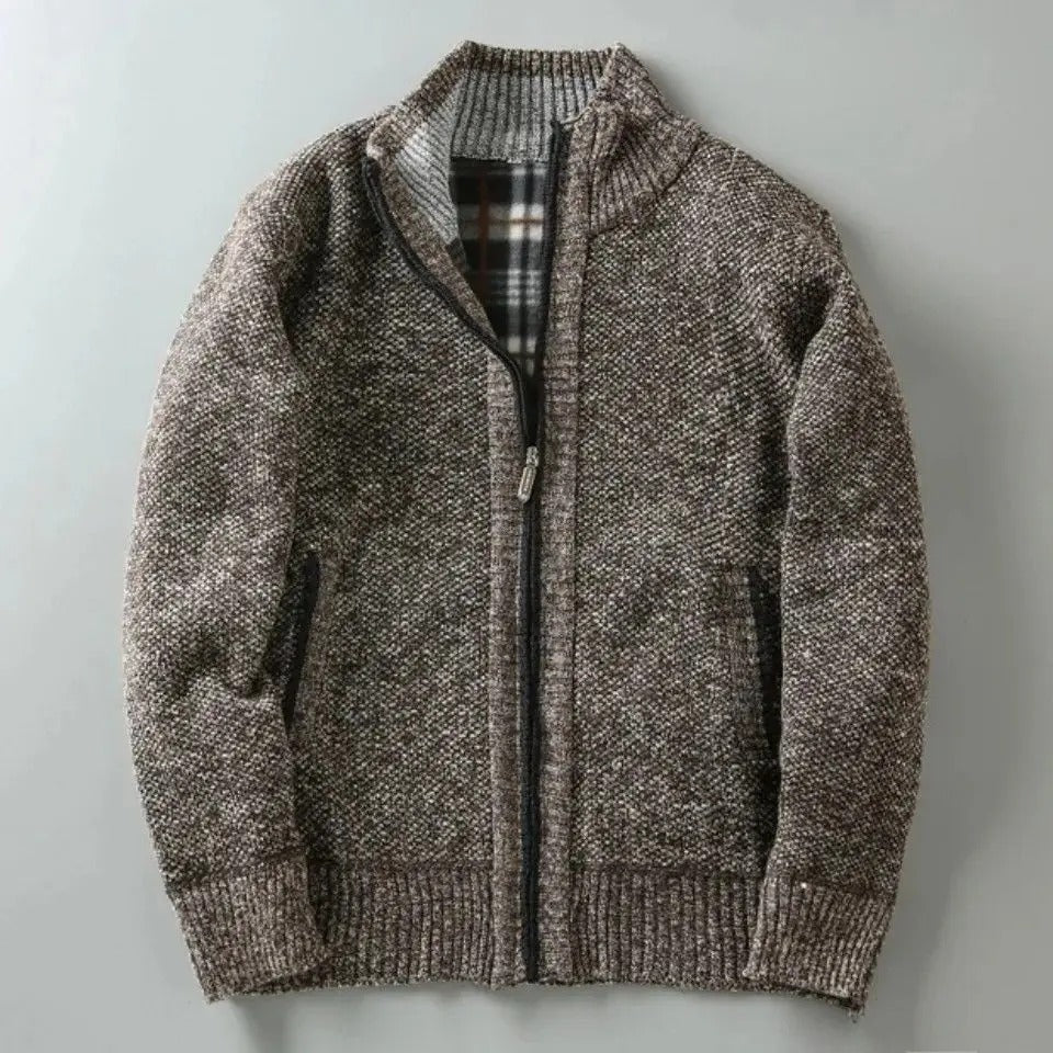 Warm fleece-lined men's jacket for winter, Cumberland style with durable knit exterior