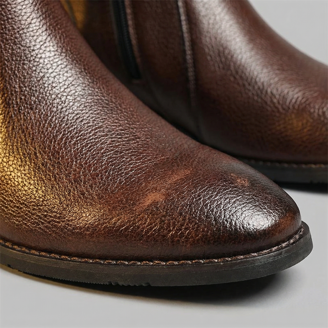 Everyday men's dark brown leather boots, designed for comfort and extended wear