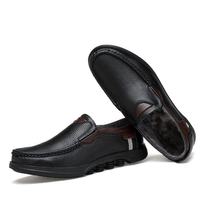 Men's versatile faux leather loafers, suitable for various casual occasions.