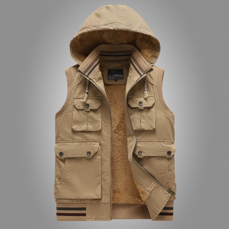 Stylish men's sleeveless jacket, fleece-lined, ideal for warmth without bulk, multi-pocket design