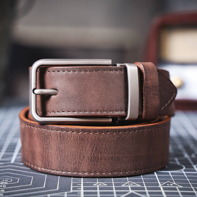 Full-grain dark brown leather belt, perfect accessory for men's casual and comfortable look
