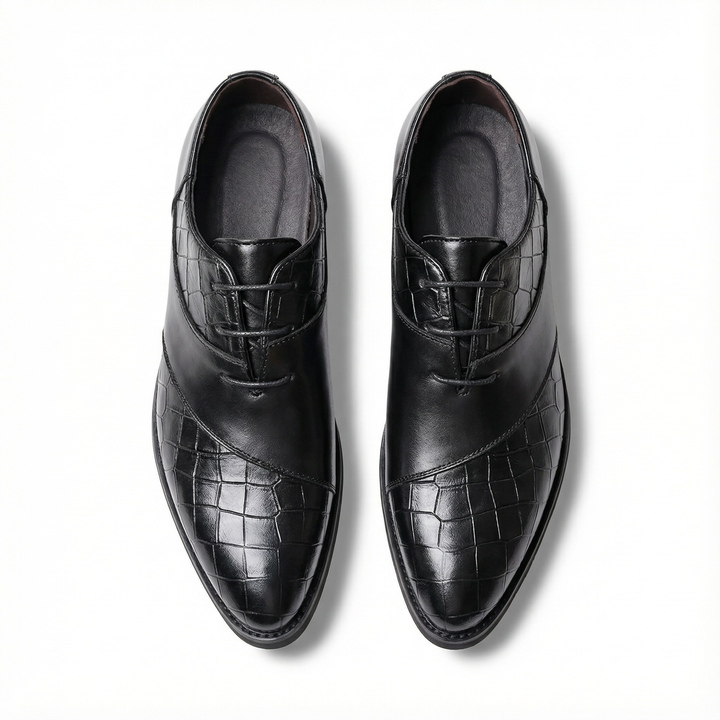 Formal men's genuine leather Oxford shoes, essential footwear for professional and stylish men