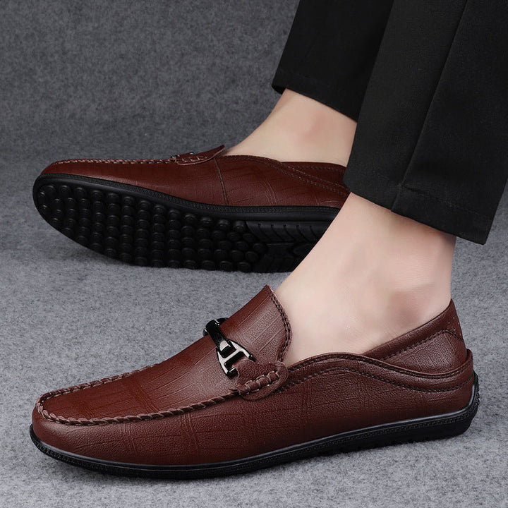 Men's comfortable genuine leather slip-on loafers, designed for all-day wear