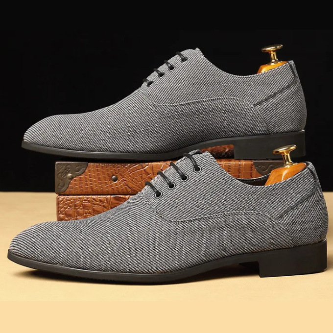 Stylish men's gray woven derby shoes, perfect professional lace-up dress shoes