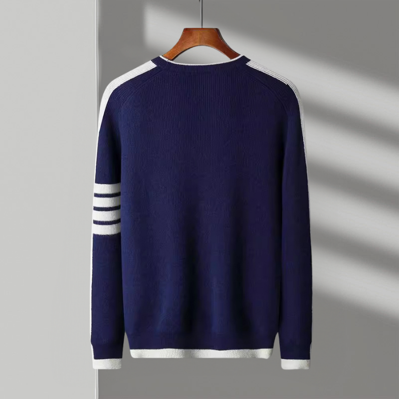 Fashionable men's striped knit sweater, crewneck, long-sleeve, ideal for versatile casual wear.