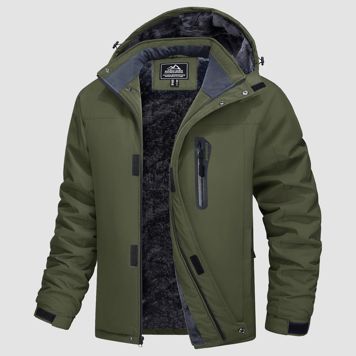 Men's water-resistant insulated jacket, perfect for severe cold weather and outdoor activities.